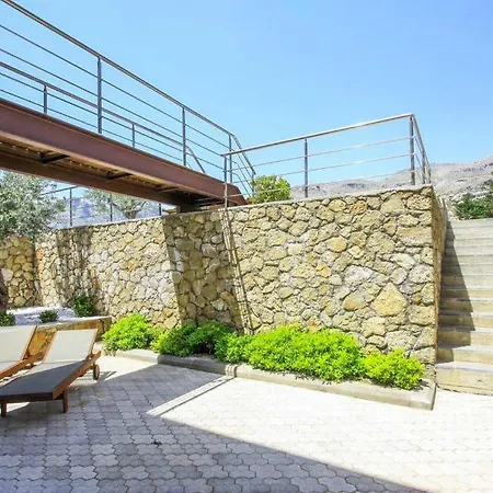 Sleeps 10 Pool Air Con Wifi 别墅 林都斯