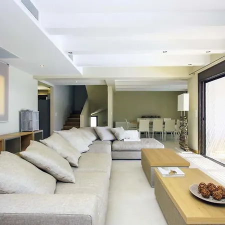 Sleeps 10 Pool Air Con Wifi Villa *
