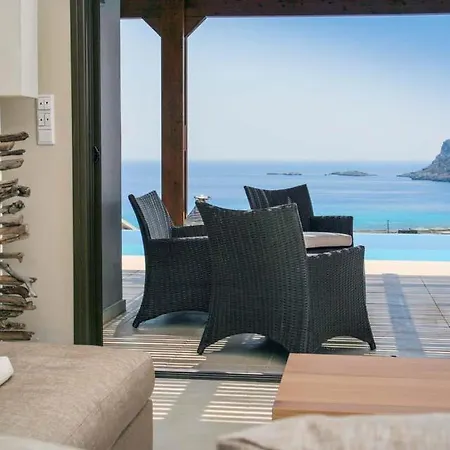 Sleeps 10 Pool Air Con Wifi